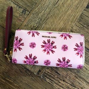 Michael Kors Jet Set Floral Wallet